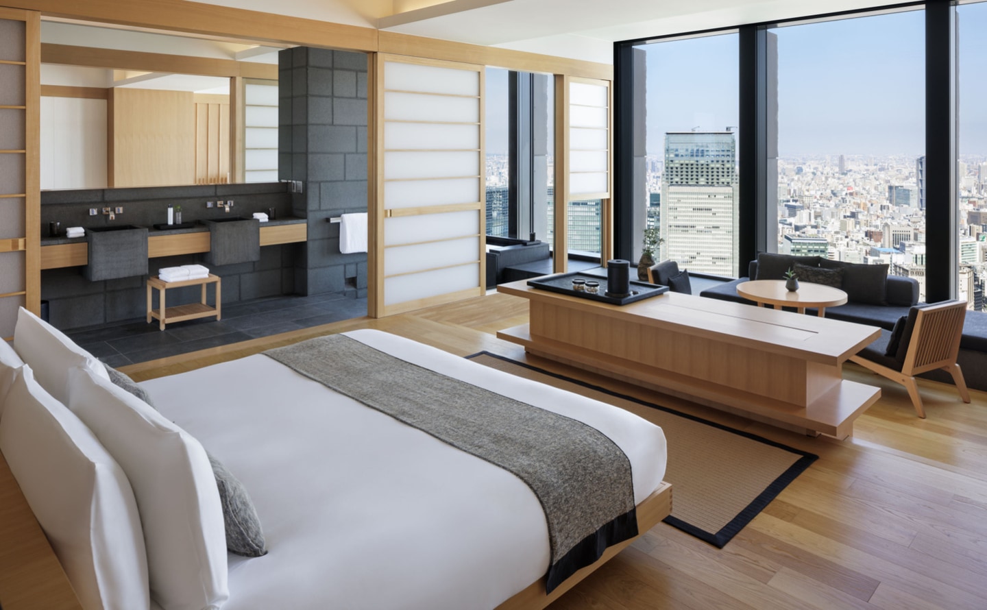 Aman Tokyo: Otemachi Tower Sky Sanctuary, Mount Fuji Views & Washi Pavilion 2026